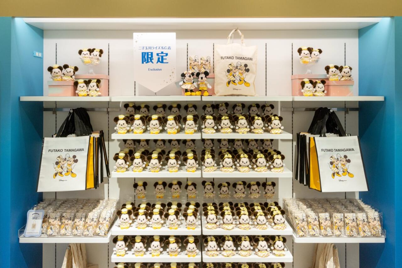 ディズニーストア　二子玉川　限定グッズ　セット 二子玉川にディズニーストアができたよ！ディズニーグッズ約1,300点