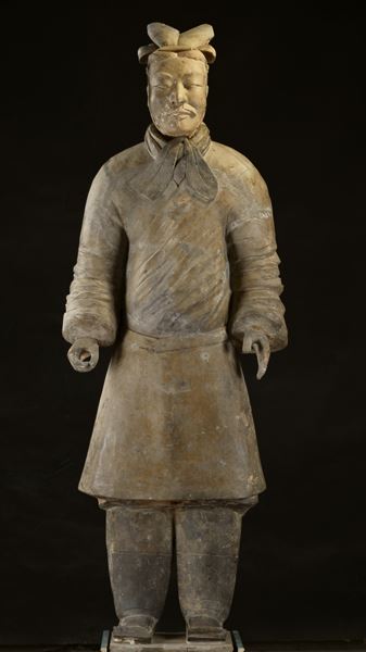 高さ196センチの兵馬俑も 『兵馬俑と古代中国 ～秦漢文明の遺産