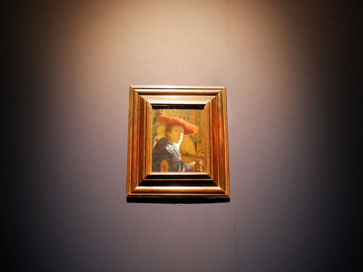 ヨハネス・フェルメール《赤い帽子の娘》1665-1666年頃　ワシントン・ナショナル・ギャラリー　※12月20日までの展示