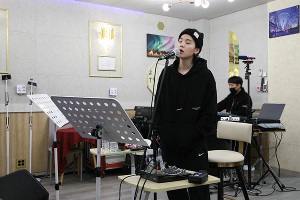 (C)2023 BIGHIT MUSIC & HYBE. ALL Rights Reserved.