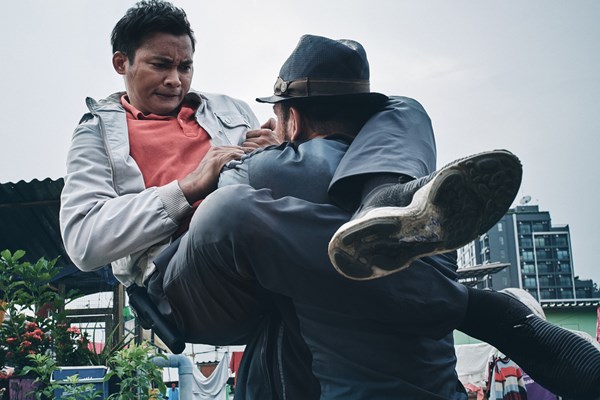 (C)2017 SUN ENTERTAINMENT FILMS LIMITED. ALL RIGHTS RESERVED.