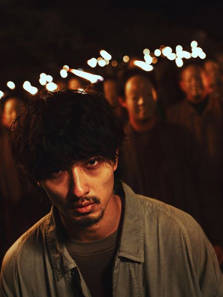 (C)2023「ヴィレッジ」製作委員会