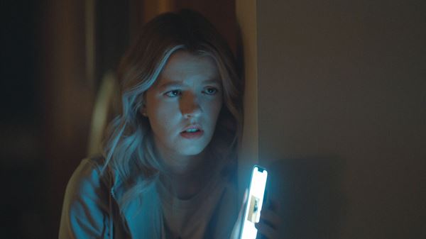 (C)2021 SEE FOR ME FILM INC.