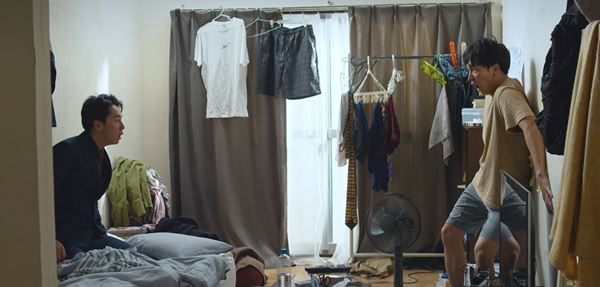 (C)映画『お笑えない芸人』製作委員会