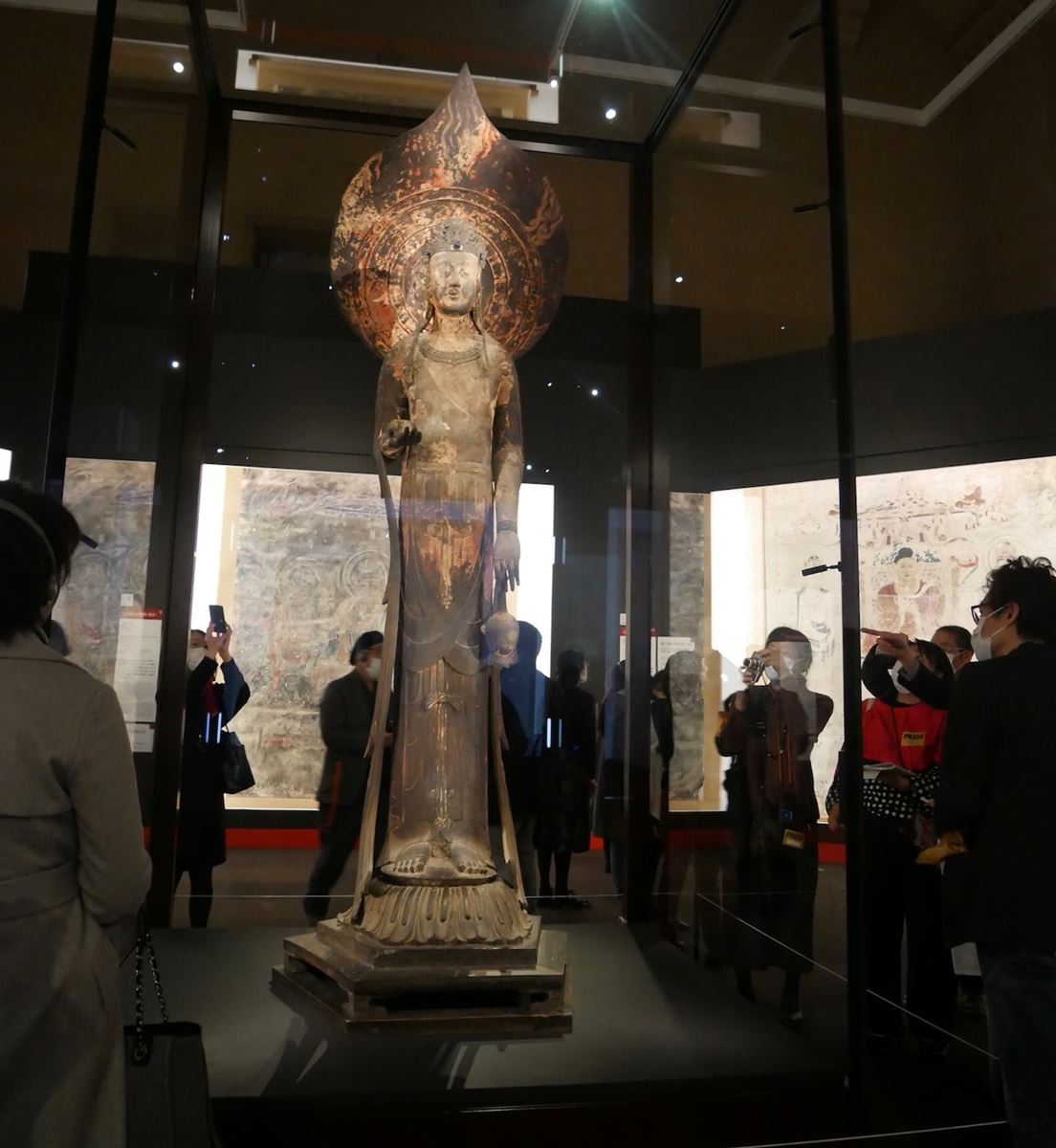 国宝《観音菩薩立像（百済観音）》　飛鳥時代 ７世紀　奈良・法隆寺
