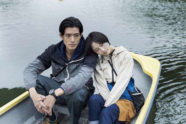 (C)島本理生/集英社 (C)2021 映画「よだかの片想い」製作委員会