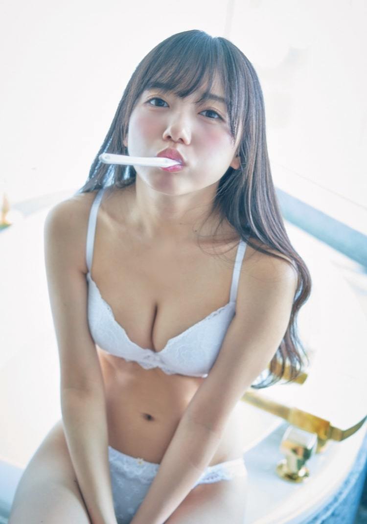 日向坂46齊藤京子、1st写真集より純白の下着カットを先行公開 - ぴあ音楽