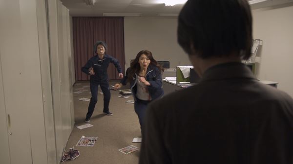 (C)『スモーキング・エイリアンズ』パートナーズ