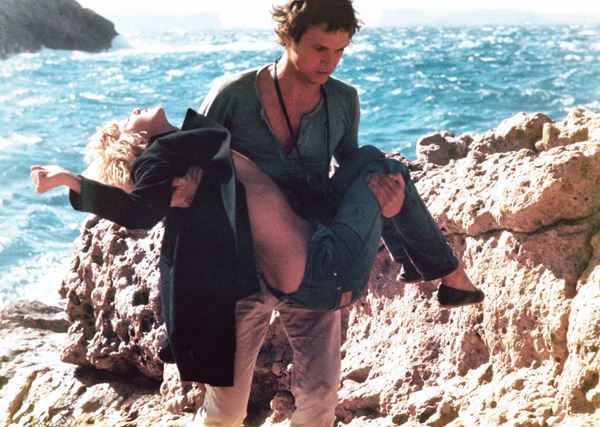 (C)1969 FILMS DU LOSANGE