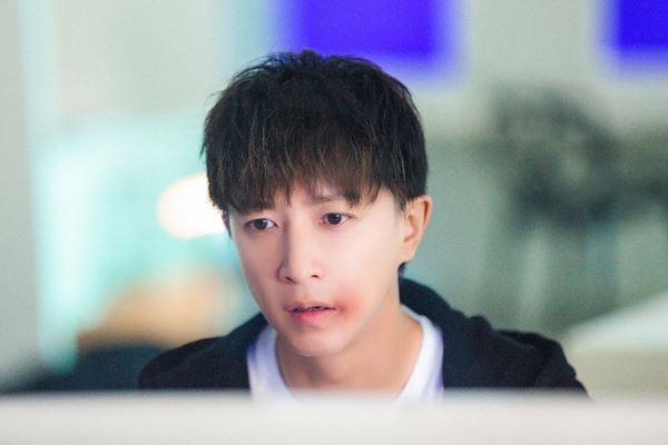 (C)2018 SIRENS PRODUCTIONS LIMITED BONA ENTERTAINMENT COMPANY LIMITED MORGAN & CHAN FILMS LIMITED