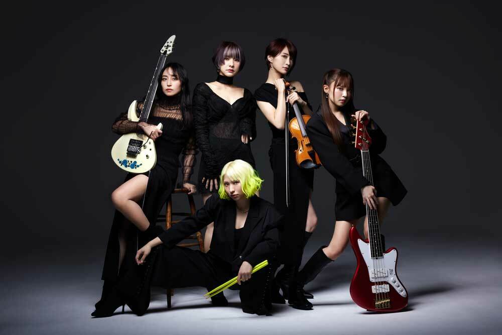 AA= コーチジャケット 上田剛士 アートワーク先行で、楽曲を作り出す。AA=チームの稀な創作方法