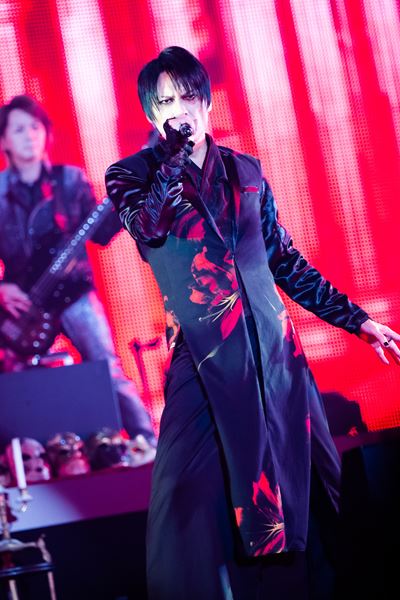 それぞれ違う景色を見せた2Days BUCK-TICK35周年記念ライブ『THE