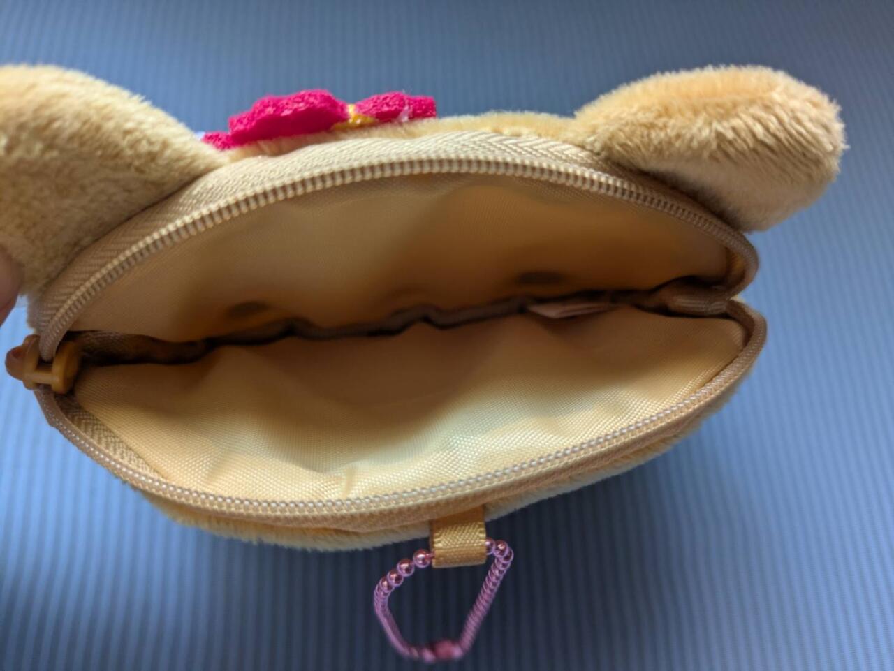 tbh × サンリオ ハローキティ 日焼けキティ フェイスポーチ＆エコバッグ サンリオ】日焼けハローキティが可愛すぎる！ Bigエコバッグ＆ふわふわ