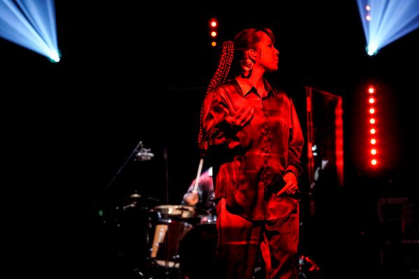 /shared/materials/ead439d2-395f-4cc2-a3d7-4c0a13835b7e/thumbnail