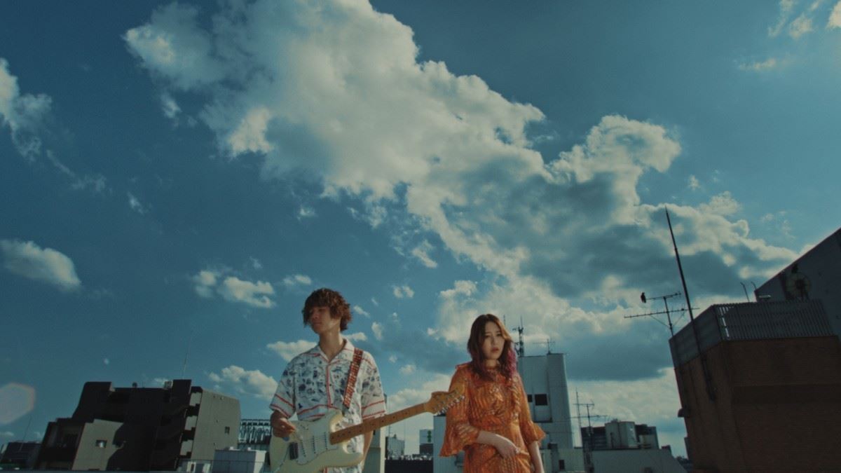 Glim Spanky 5thアルバム Walking On Fire より 東京は燃えてる Mv公開 自分の居場所を模索し強く生きる姿を表現 ぴあエンタメ情報