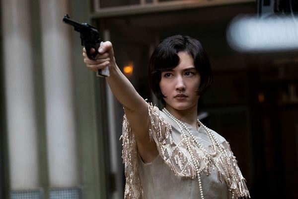 (C)2023「リボルバー・リリー」フィルムパートナーズ