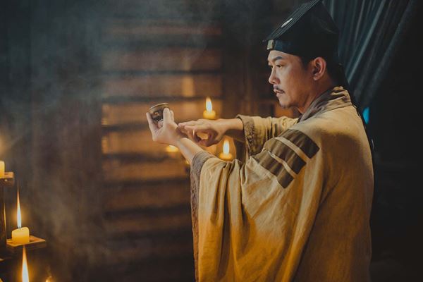 (C)2019 New Studios Media Group. All Rights Reserved