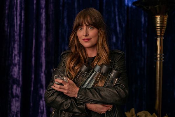 (C)2020 Focus Features, LLC. All Rights Reserved　(C)2020 UNIVERSAL STUDIOS