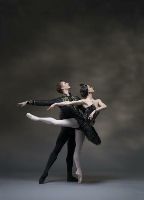 SWAN LAKE_The Royal Ballet RBSstudio, (C) ROH, 2017. Ph otographed by Bill Cooper