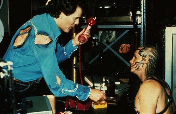 (C)1982 AVCO EMBASSY PICTURES CORP.