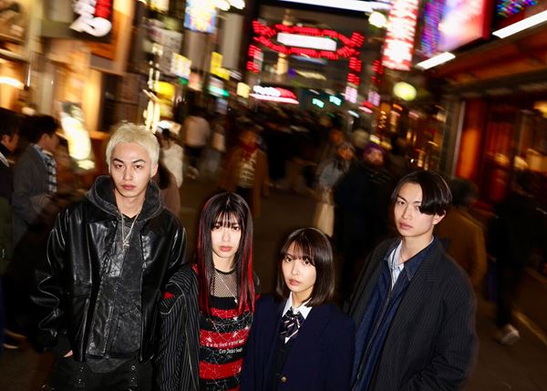 (C)2025 映画「東京逃避行」製作委員会