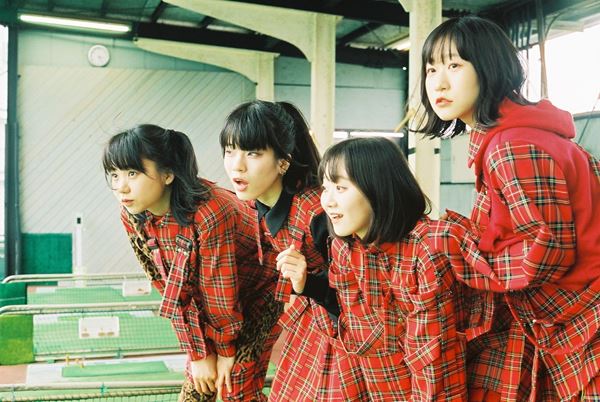 新品未開封　3期BiS イトー・ムセンシティ部 PRETTY パーカー thumbnail