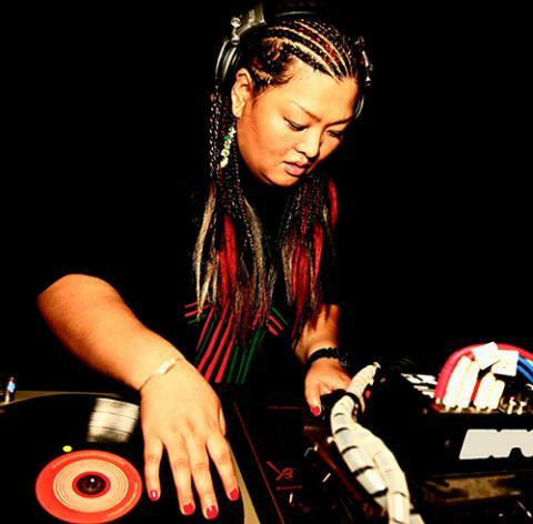 DJ AZUSA (G.O.D. Production)
