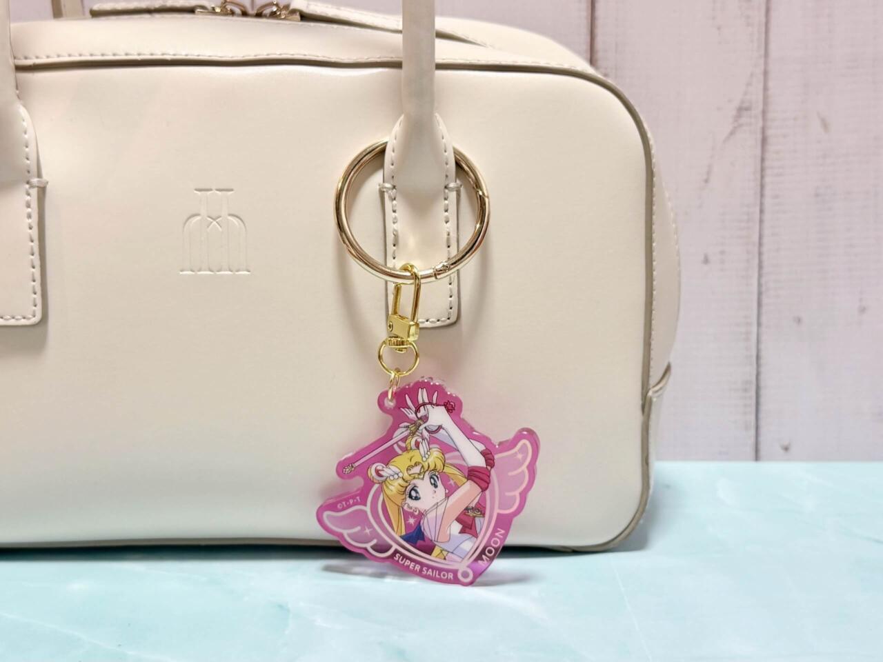 美しすぎる…！ローソンで購入「セーラームーン新作グッズ」に一目ぼれ