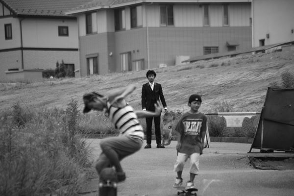 (C)2012 DECADE, PIGDOM