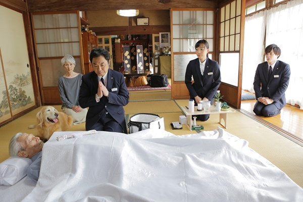 (C)「ゆずりは」製作委員会