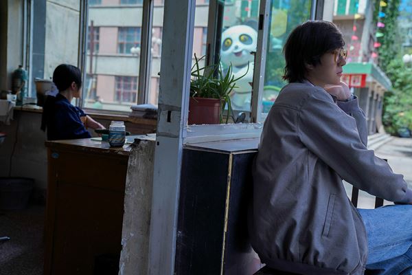 (C) Bingchi Pictures