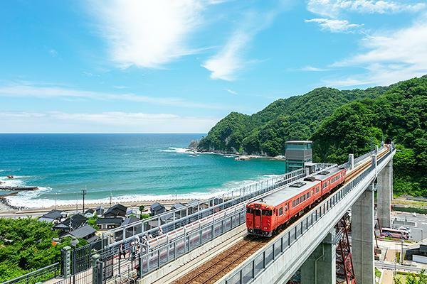 余部鉄橋「空の駅」