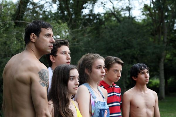 (C)Avenue B Productions - 2L Productions