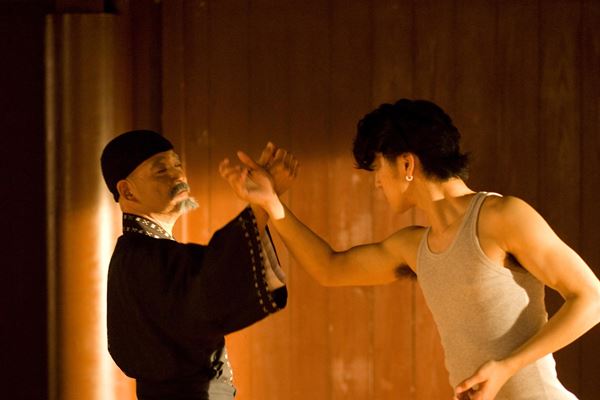 (C)2013 東映ビデオ・アマゾンラテルナ